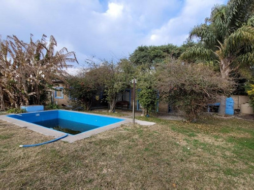 Casa Quinta Con Pileta, Y Amplio Terreno Parquizado