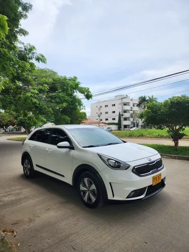 Kia Niro Emotion 1.6 Gasolina-electrico