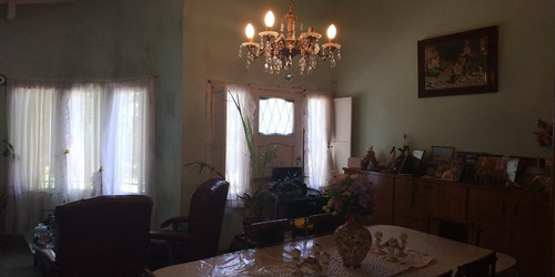 Imagen 8 de 14 de Venta De Casa En Alejandro Korn: Casaquinta Desarrollada En
