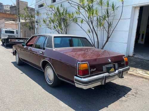 Imagem 3 de 15 de Oldsmobile Delta 88 Royale 1981