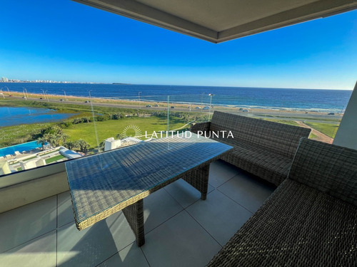 Poseidón Laguna, Apartamento De 3 Dormitorios Más Dependencia