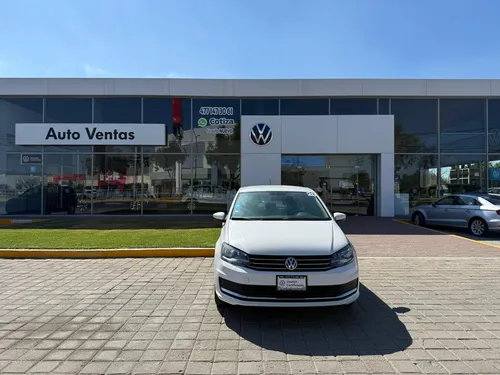 Volkswagen Vento 1.6 Confortline Mt