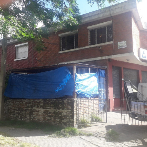 Imagen 9 de 12 de Casa Ph A La Venta En Buceo Sur || Cementerio