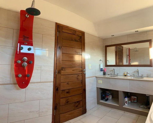 Imagen 22 de 29 de Venta Con Renta - Casa En Saint Thomas Este