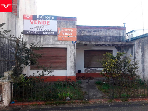 Venta De Casa En Barrio Hipódromo (39 Y 118)