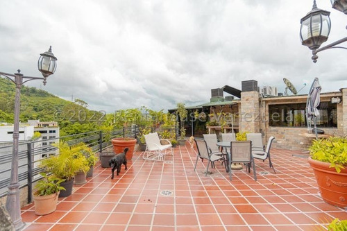 Imagen 20 de 25 de Mls #23-213 Único, Exclusivo E Inigualable Penthouse De Dos Niveles En La Mejor Ubicación De Los Chorros, Son Aproximadamente 1000 Mt 2 Con Excelente Distribución, Y De Un Gusto Impecable. Afm