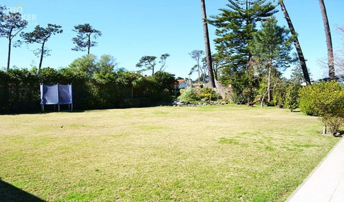 Imagen 11 de 29 de Espectacular Residencia A Pasos Del Mar - Playa Mansa Punta Del Este - Punta Del Este Mansa