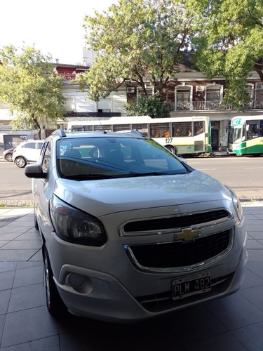 Imagen 14 de 16 de Chevrolet Spin Lt 1.8 Mt 2016 (y) Muy Buena