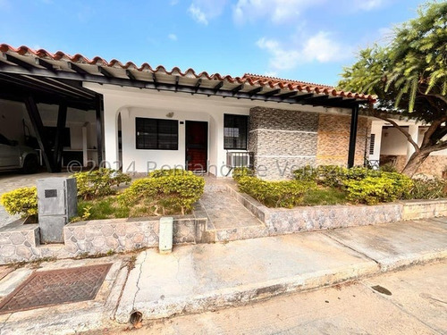 Magnifica Casa En Venta En Conjunto Exclusivo De Cabudare Cod 2 - 4 - 17242  Mehilyn Perez 