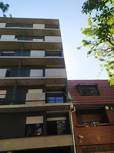 Imagen 3 de 16 de Edificio 1ª De Mayo 1970