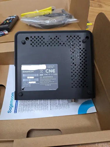 Decodificador Sagecom Dciw303 Hd Usado Con Control (Usado)