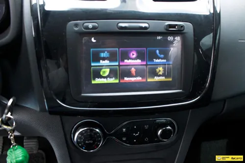 Renault Logan 1.6 Exclusive