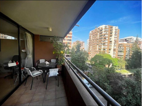 Departamento En Venta De 2 Dorm. En Las Condes