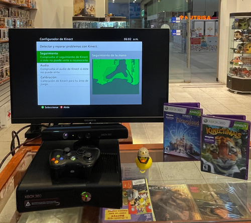 Consola Xbox 360 S Modelo 1439 Control Inalambrico Y Kinect Negro (Reacondicionado)