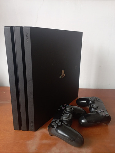 Playstation 4 Pro + Ssd Kingston 1tb + 2 Controles Original