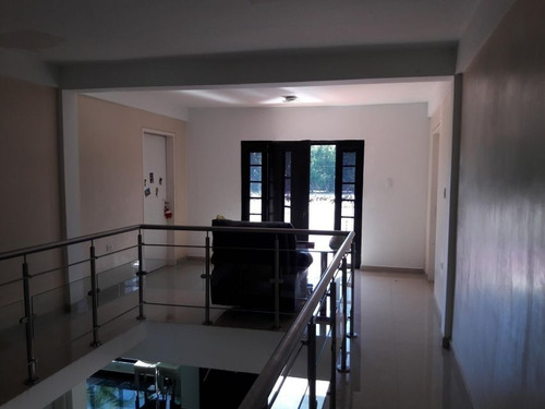 Imagen 2 de 20 de Rentahouse Concepto 0414-412.8424 / 22-15312