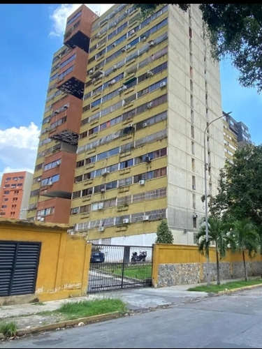Clientes Vendo Apartamento Resd. Teresa. Mañongo