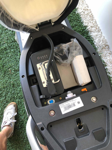 Imagen 3 de 10 de Moto Eléctrica Grace 800w Litio Emuv.lucky Lion .sunra