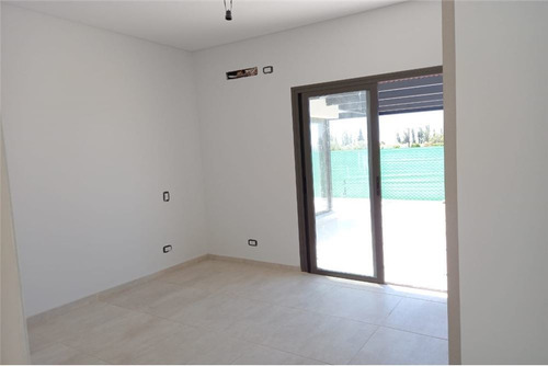 Casa A La Venta En Lar De Vieytes 2