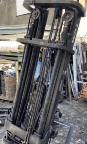 Autoelevador Tractor Ofrezco Torre Triple C/desplazador Tcm