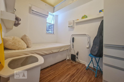 Imagem 11 de 15 de Apartamento Para Aluguel - Rio Vermelho, 2 Quartos, 58 - 893423236