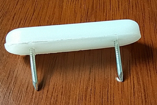 Patas Clavos Doble De Plástico X 50 Unidades