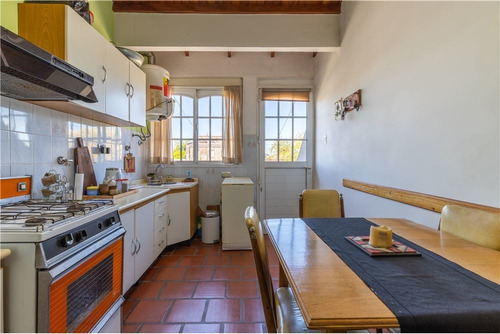 Imagen 16 de 21 de Casa En Ph 3 Dormitorios C Depto Venta La Plata