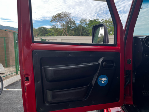 Troller T-4 3.0 Tl 2p