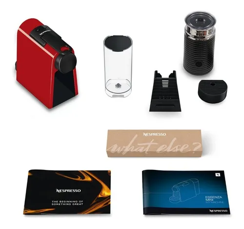 Máquina Nespresso Essenza Mini Roja & Espumador De Leche