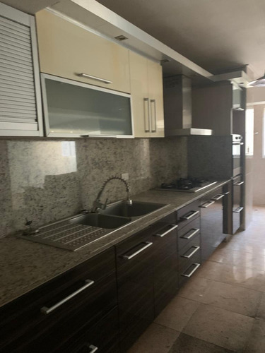 Imagen 7 de 13 de 04243310308 Apartamento En Centro De Maracay