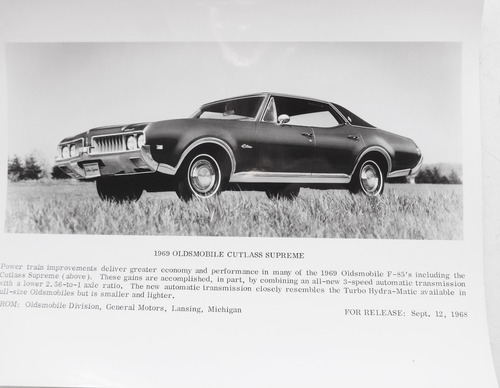 Foto Antigua Oldsmobile Cutlass 1969 No Folleto Manual