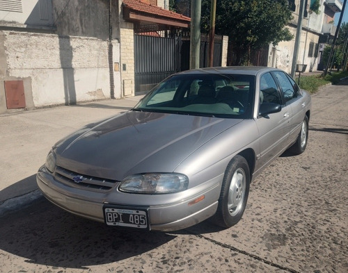 Imagen 1 de 25 de Chevrolet Chevy