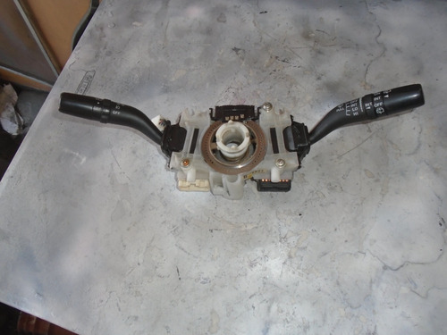 Imagen 3 de 3 de Vendo Palanca De Luces Y Wiper De Mazda Cx7 Año 2012