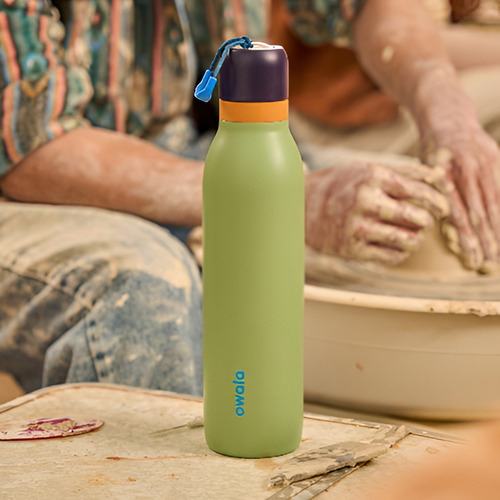 Botella Térmica Owala Frio Caliente Con Popote 710ml 24onzas Color Verde Claro