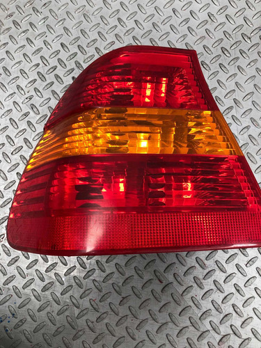 Calavera Izq Bmw 320 I Aut V6 2.2 98/2007 (Usado)