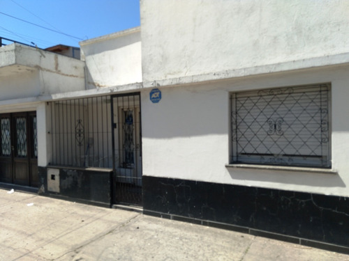 Casa En Venta 4 Ambientes Barrio San Cayetano - Mar Del Plata. 