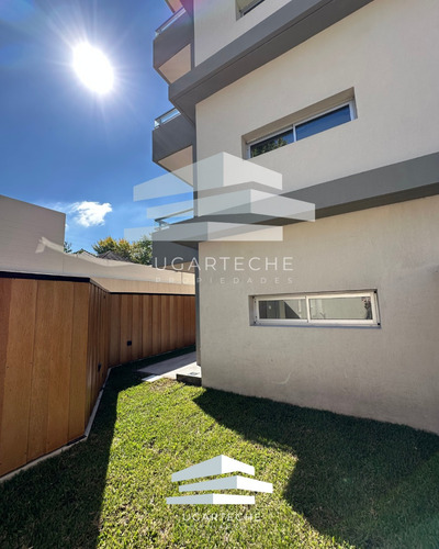 Venta - Departamento Con Jardín, Monte Grande