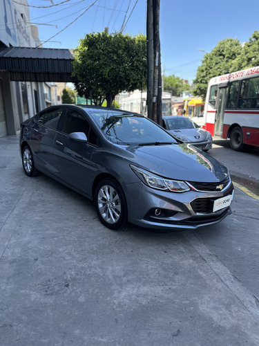 Chevrolet Cruze II 1.4 Sedan Lt