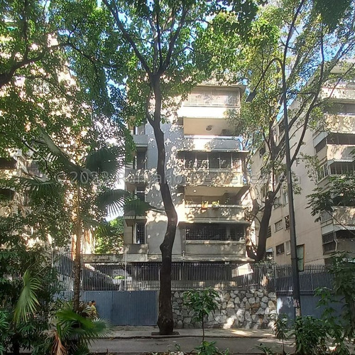 Apartamento Amplio Y Comodo  A La Venta Ubicado En Alta Florida #24-6649 Mn Caracas - Libertador 