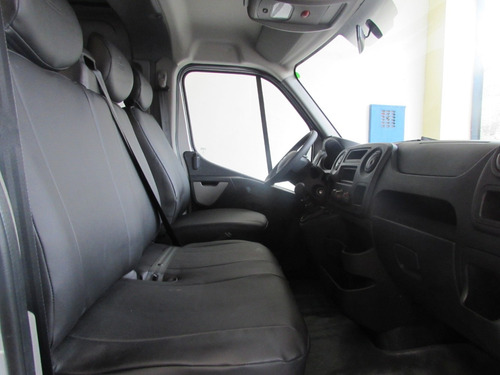 Imagem 13 de 14 de Renault Master Acessível 2021
