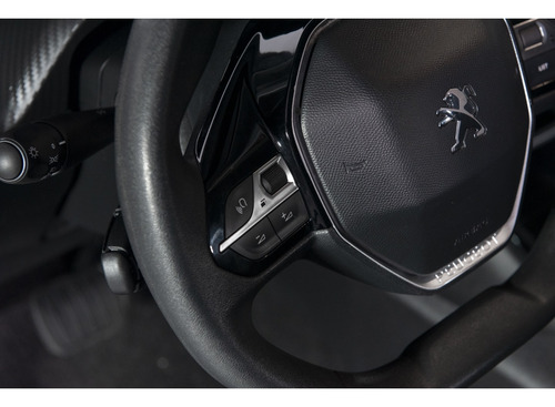 Peugeot 208 1.6 16V FLEX ACTIVE AT6