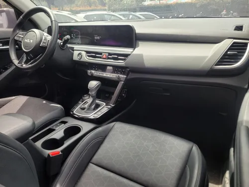 Kia Seltos 2.0 Zenith 4X2