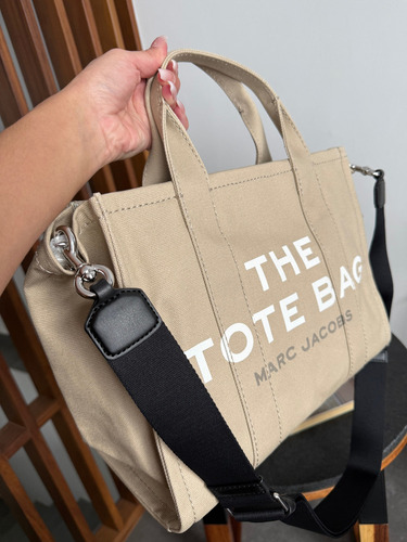 Bolsa Marc Jacobs Tote Canvas Beige Bandolera Acabado De Los Herrajes Lona De Algodon Diseño De La Tela Lisa