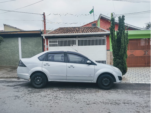 Ford Fiesta Sedan 1.6 Rocam Se Flex 4p