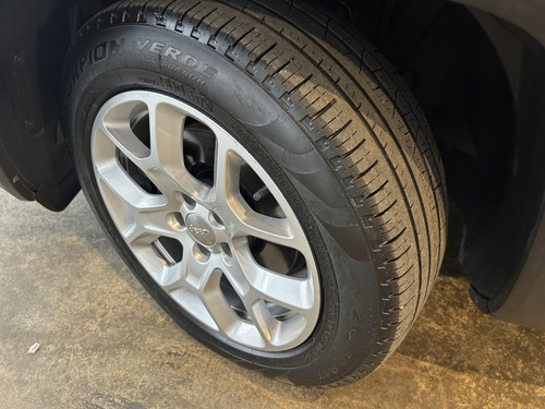 Jeep Renegade 1.8 16V FLEX LONGITUDE 4P AUTOMÁTICO