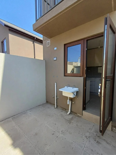 Amplia Casa Nueva En Condominio, 3 Dormitorios 3 Baños