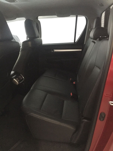 Imagen 8 de 9 de Toyota Hilux 2.8 Dc 4x4 Tdi Srx At 2016
