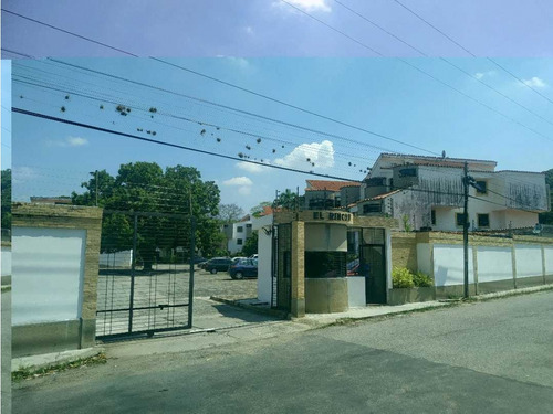 Apartamento En Venta Res. El Rincón Jgh-9004137