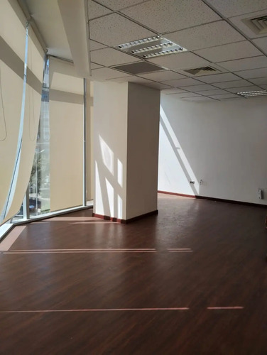 Edificio Quantum, Oficinas En Arriendo