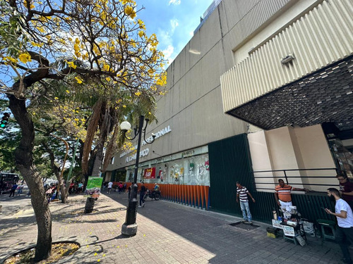 (ac678) En Venta Local Comercial En Cc Camoruco Av Bolívar 